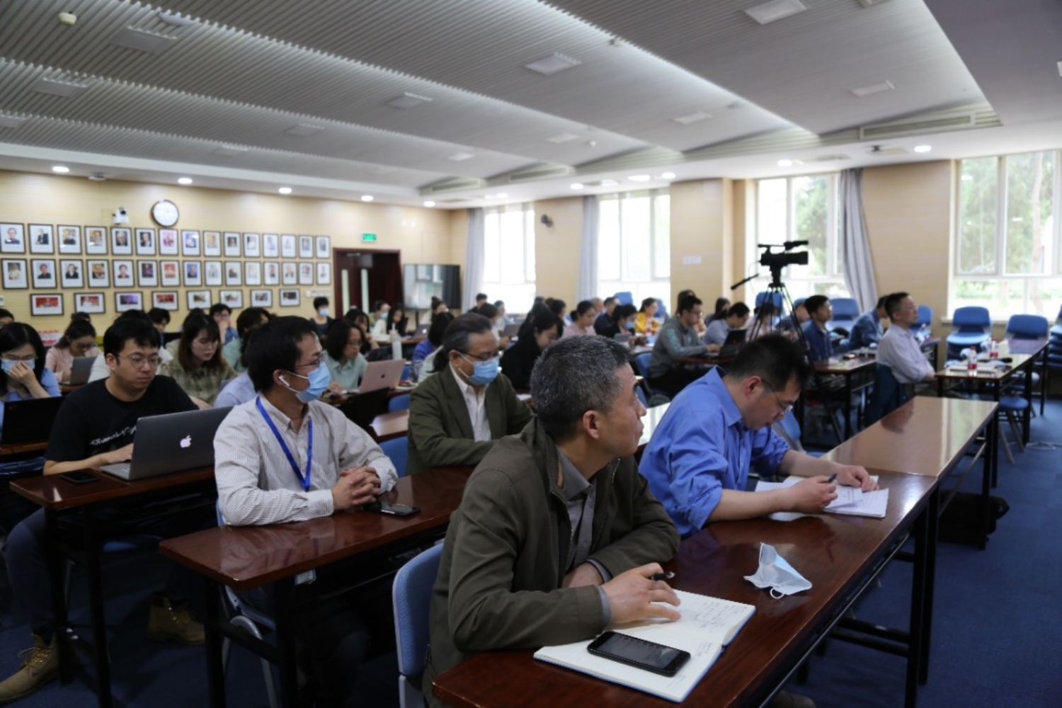 C:\Users\dell\AppData\Local\Temp\WeChat Files\c8496b2586017432d85cf868f2d8a51.jpg