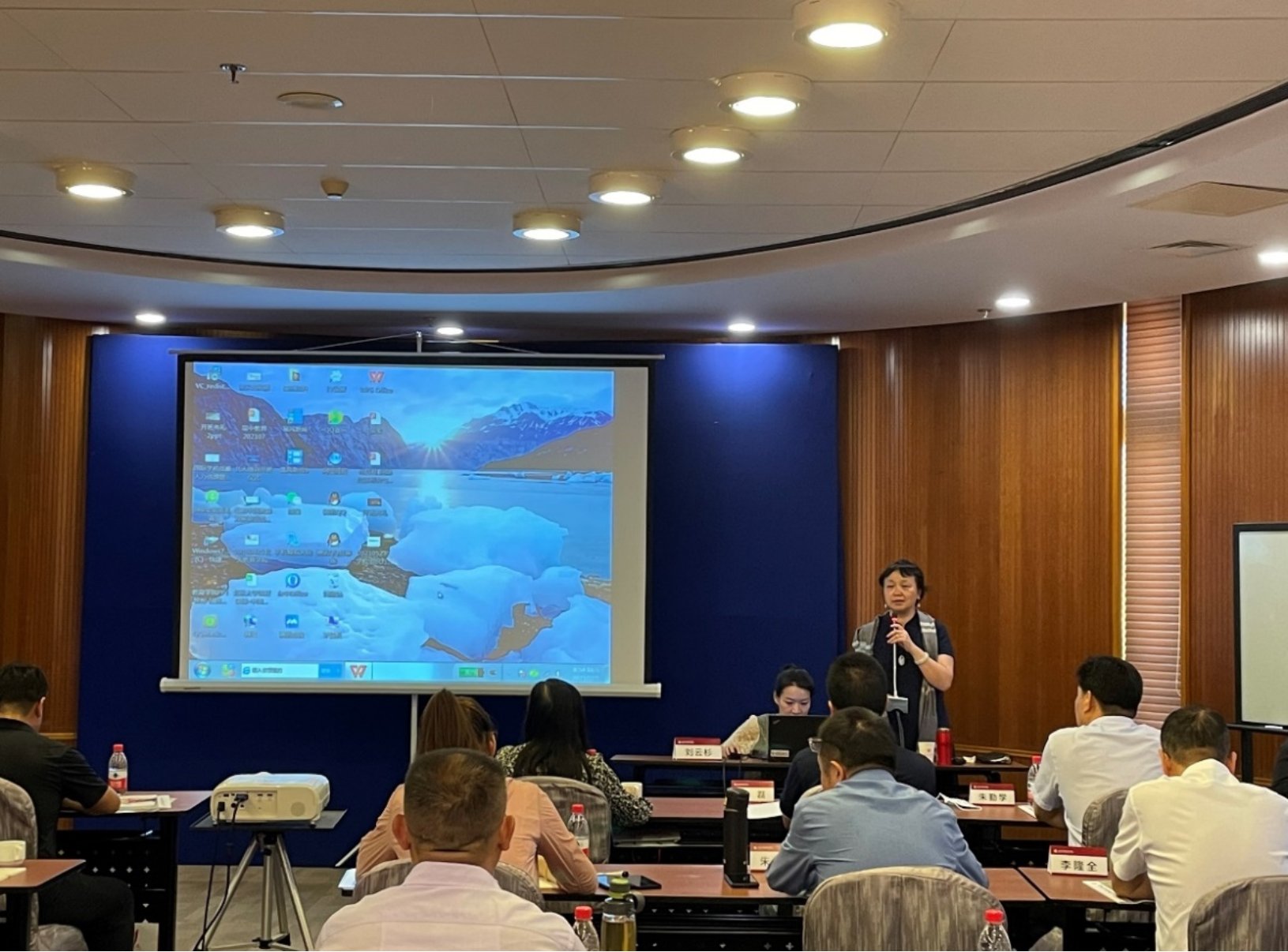 C:\Users\cqr\AppData\Local\Temp\WeChat Files\375b78d51900ba71813982dc828bffc.jpg